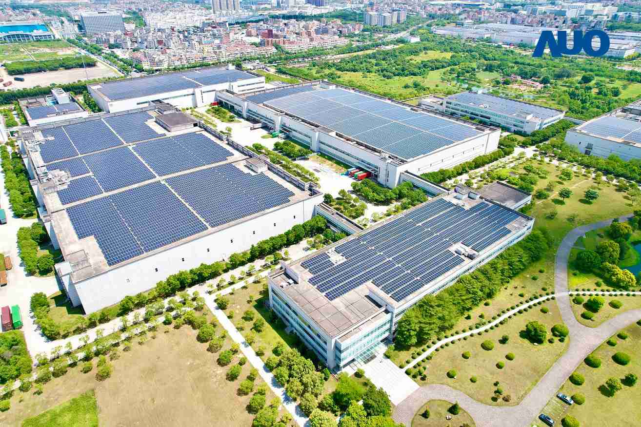 汇旺支付厦门推动智能制造同时，，，，透过绿电创能纵深推进绿色转型，，，厂区全屋顶铺设太阳能光伏板，，每年太阳能发电 2,600多万度